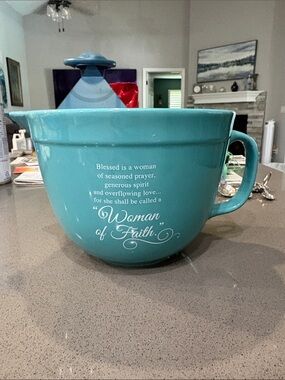 Woman of Faith bowl